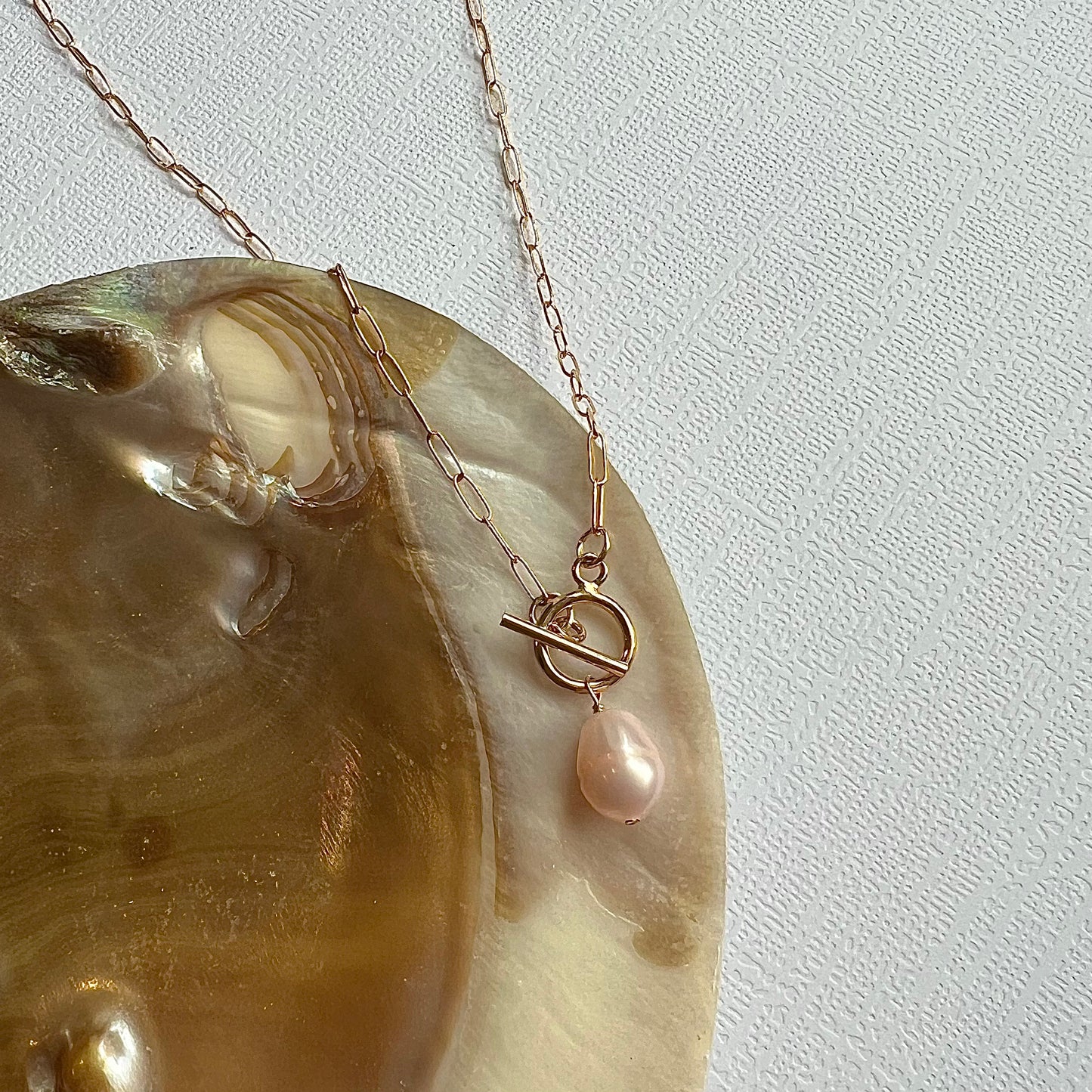 Blush Pearl Toggle Necklace